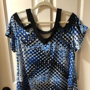 PerSeption Woman cold shoulder 1X